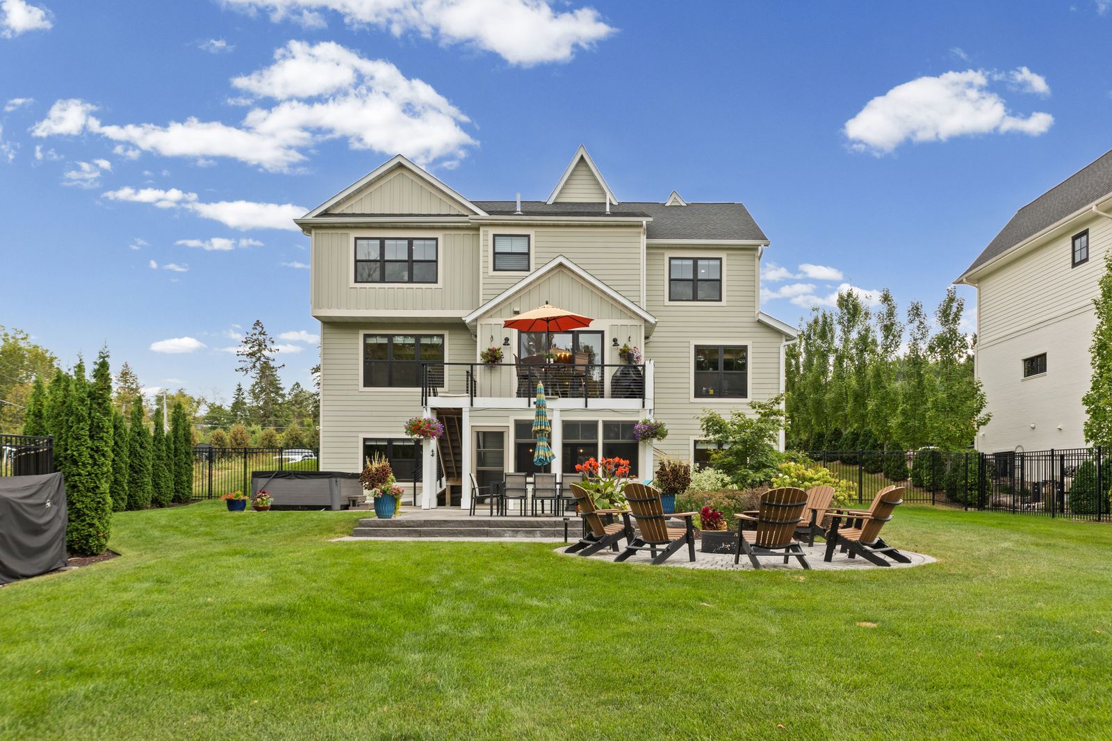 Photo of 1070 Old Long Lake Road, Long Lake, MN 55356
