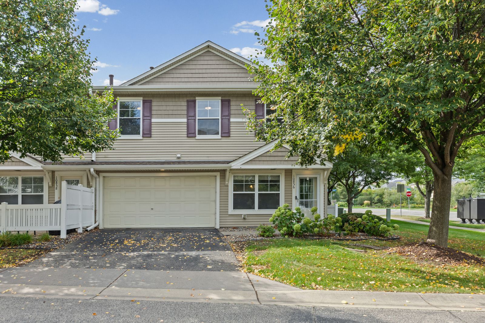 Photo of 10856 Kingsfield Lane, Woodbury, MN 55129