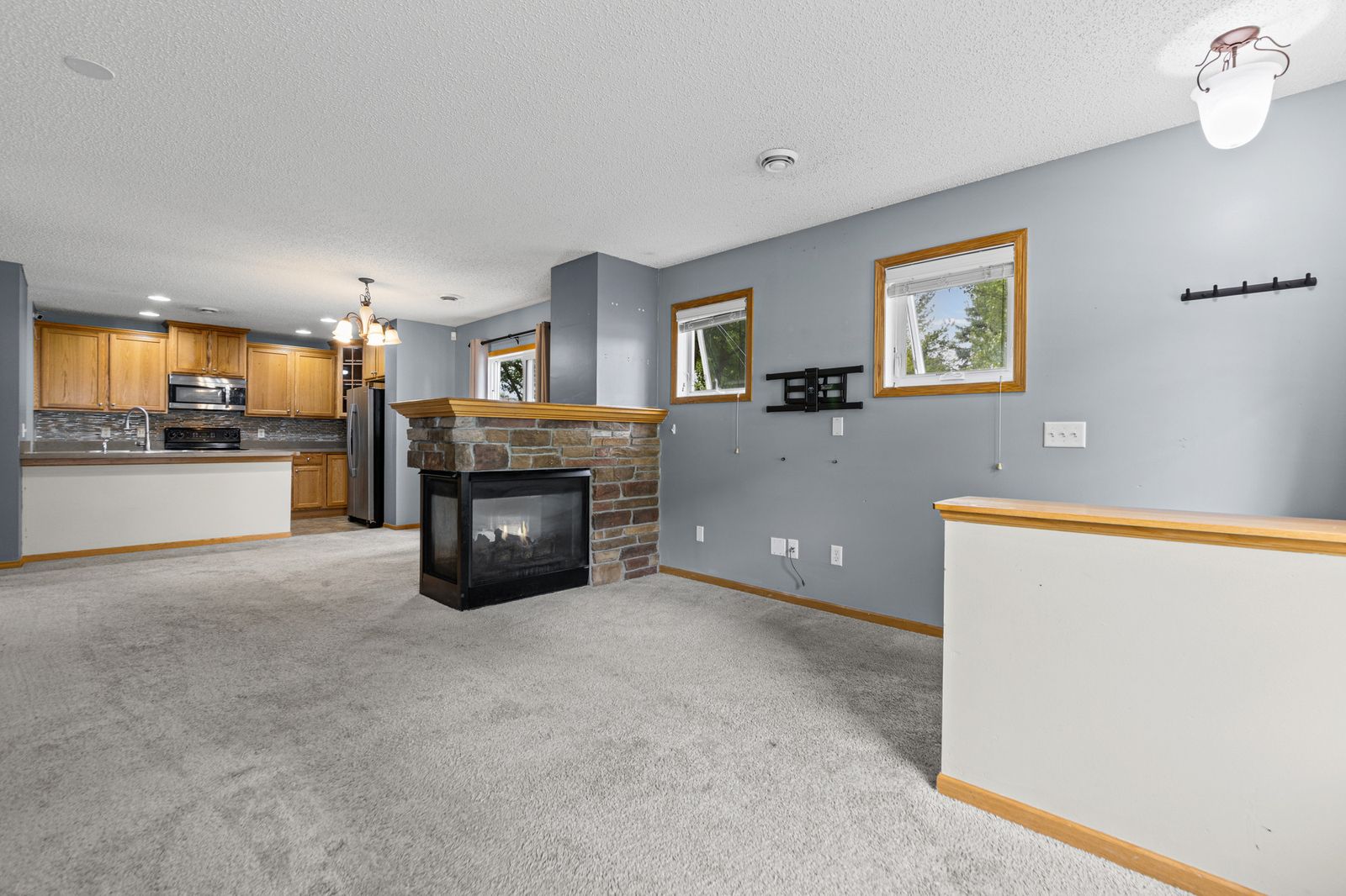 Photo of 10856 Kingsfield Lane, Woodbury, MN 55129