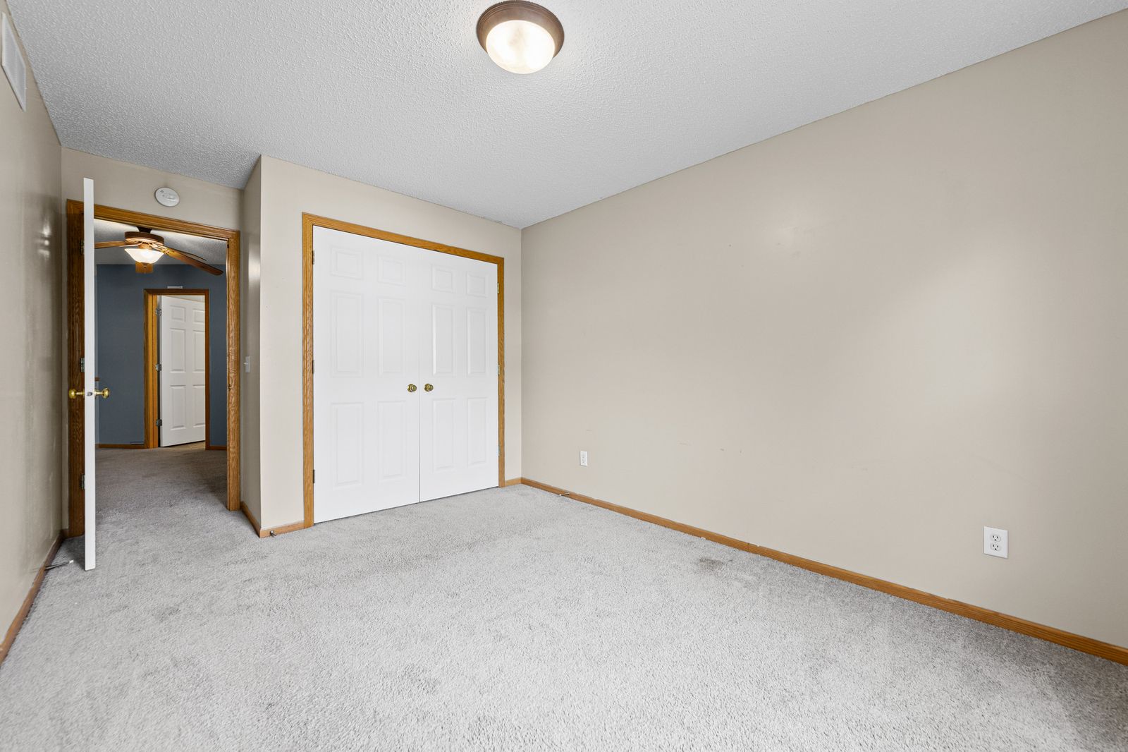 Photo of 10856 Kingsfield Lane, Woodbury, MN 55129