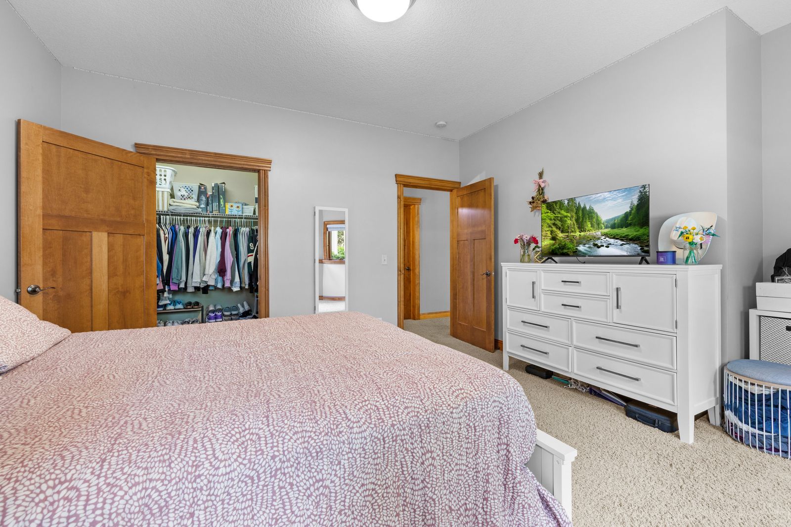 Photo of 11030 Sweetwater Path, Woodbury, MN 55129