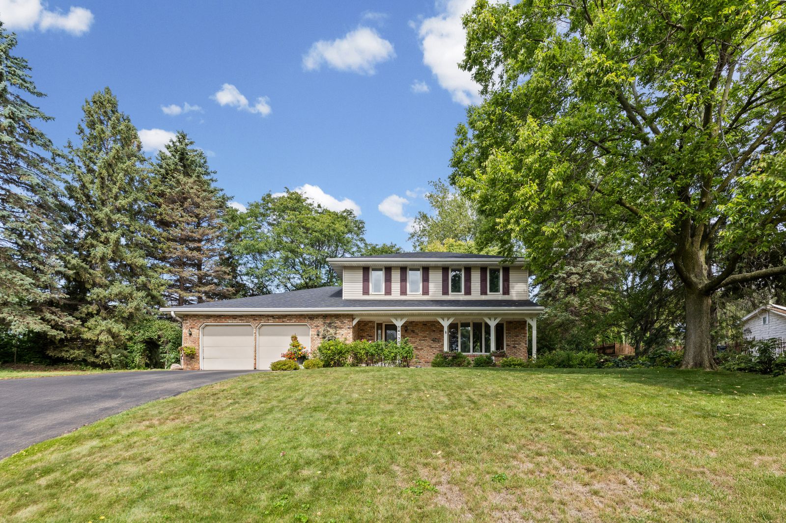Photo of 14136 Frontier Lane, Burnsville, MN 55337