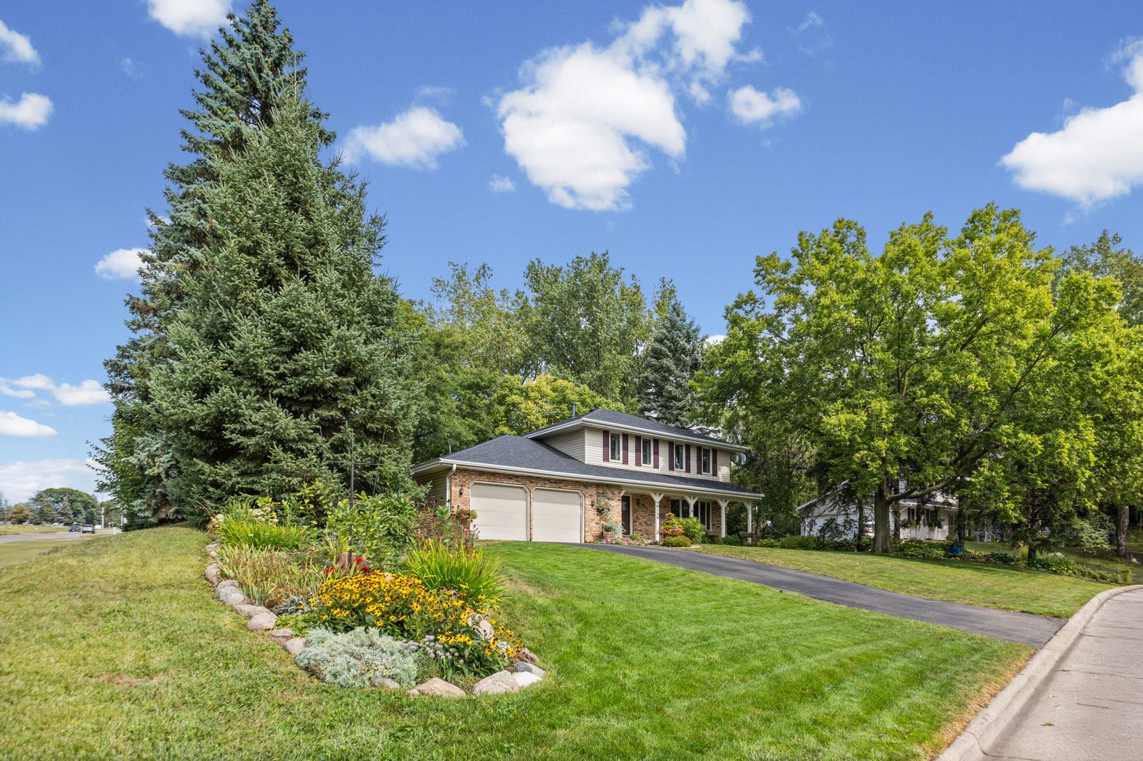 Photo of 14136 Frontier Lane, Burnsville, MN 55337