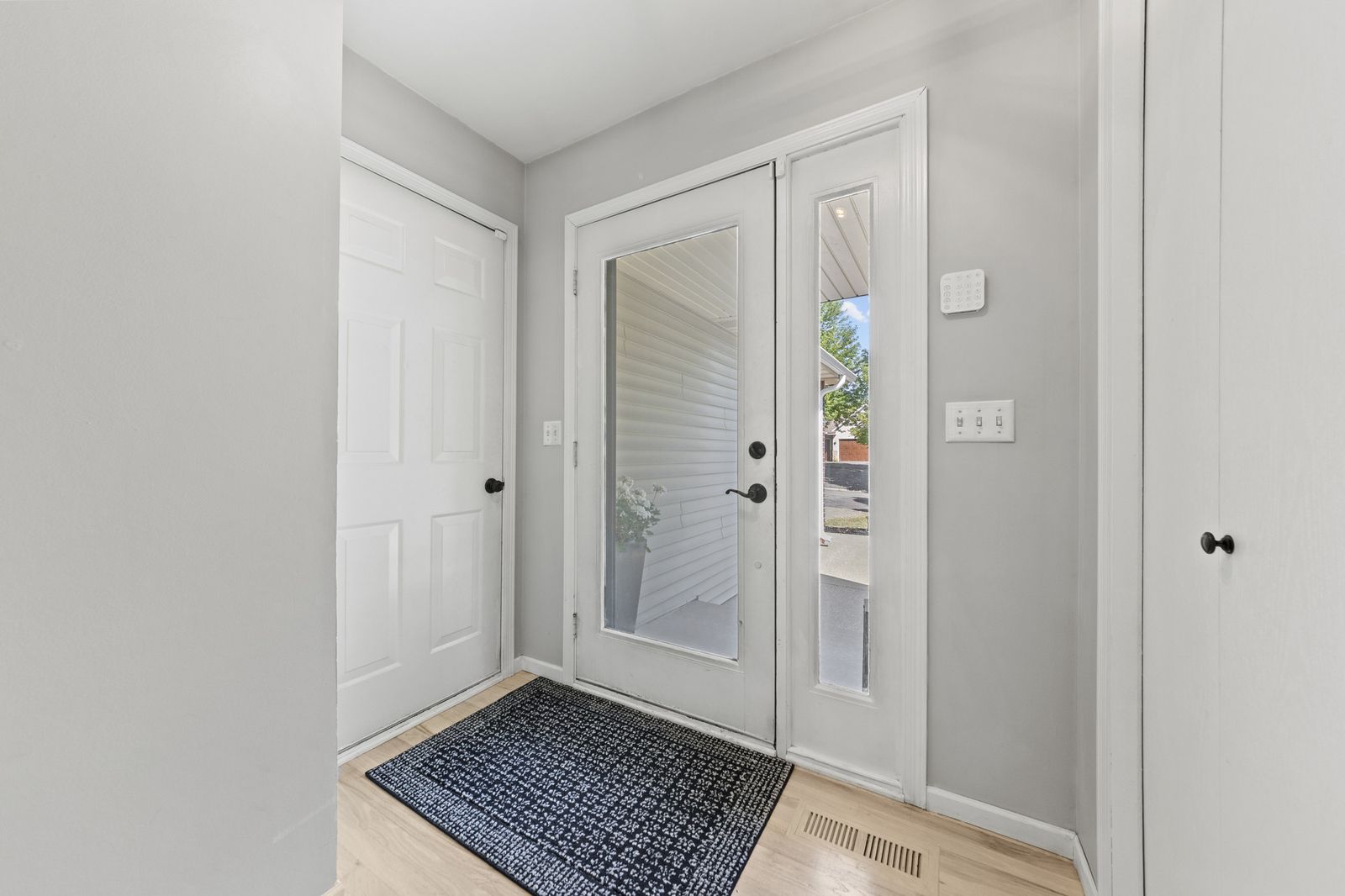 Photo of 2244 Emerald Lane, Saint Paul, MN 55119