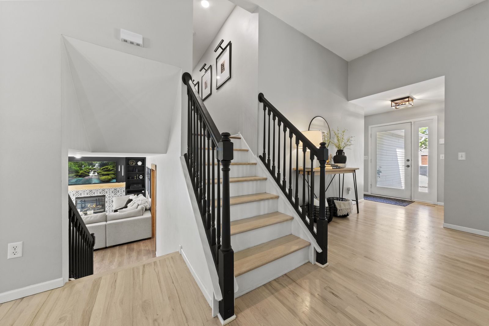 Photo of 2244 Emerald Lane, Saint Paul, MN 55119