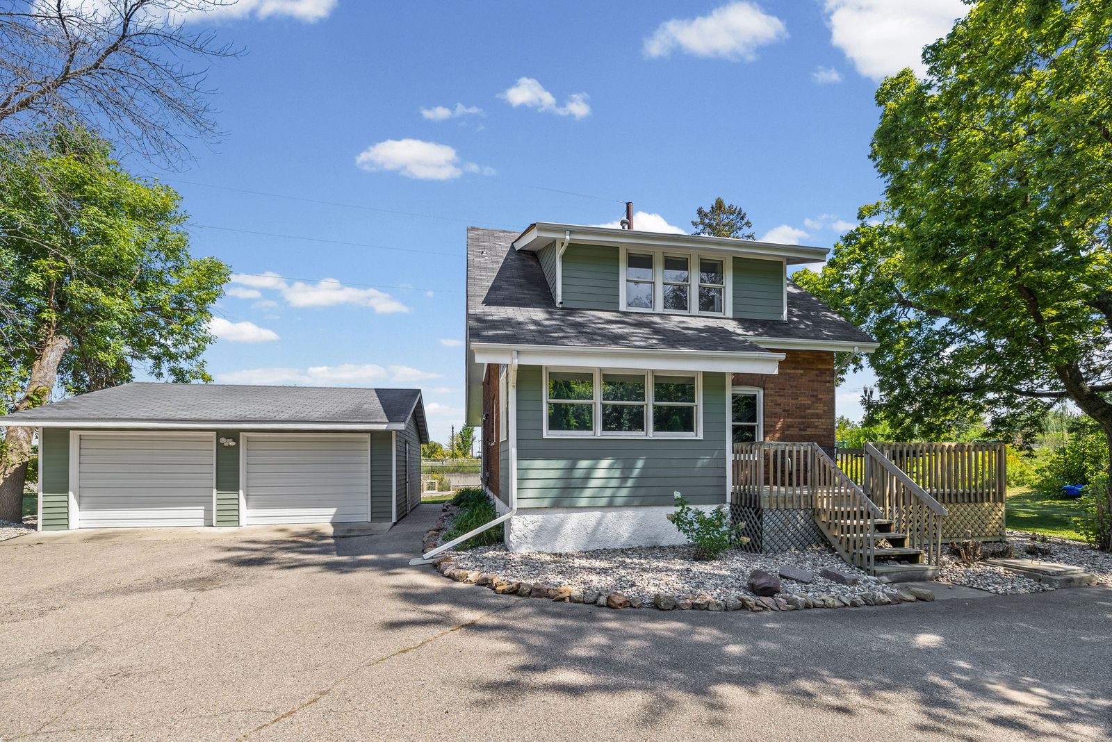 Photo of 3310 Chaska Boulevard, Chaska, MN 55318