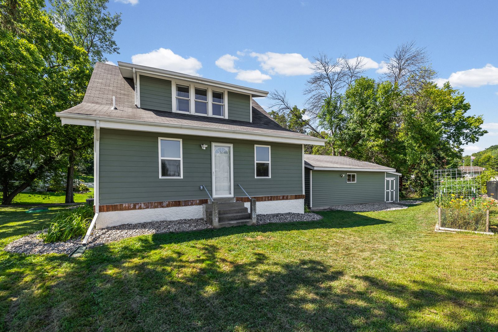 Photo of 3310 Chaska Boulevard, Chaska, MN 55318