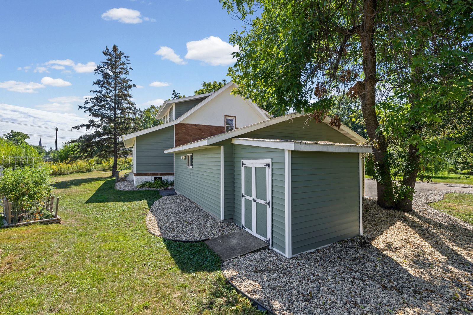 Photo of 3310 Chaska Boulevard, Chaska, MN 55318