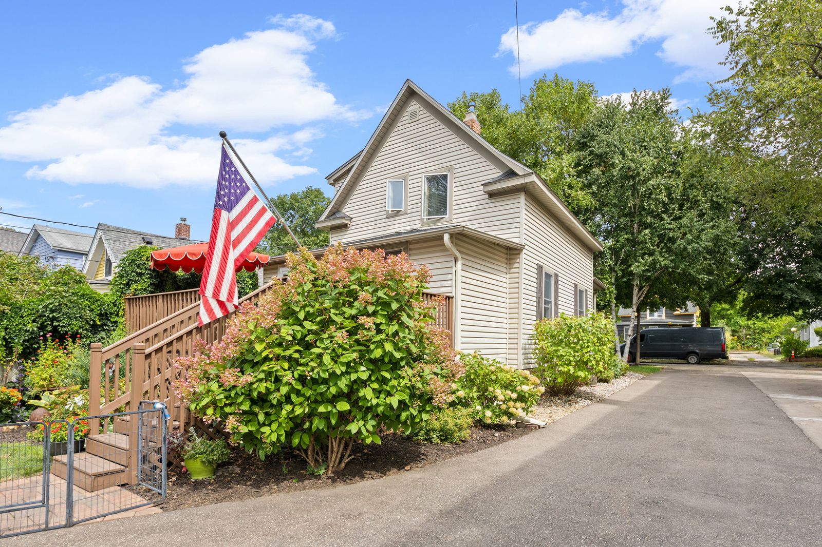 Photo of 4226 Pillsbury Avenue S, Minneapolis, MN 55409