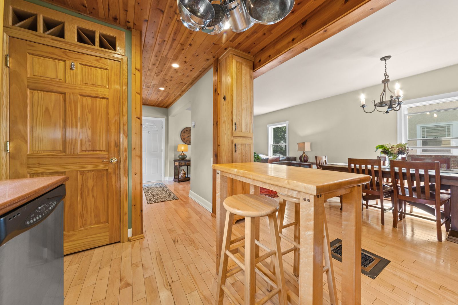 Photo of 4226 Pillsbury Avenue S, Minneapolis, MN 55409