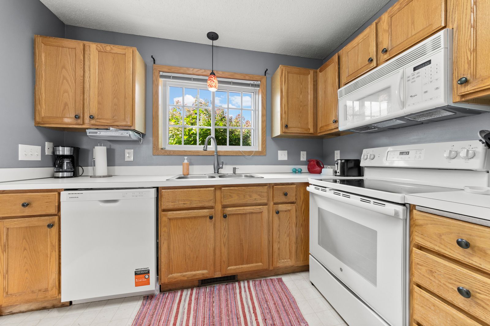 Photo of 446 Mission Hills Way East, Chanhassen, MN 55317