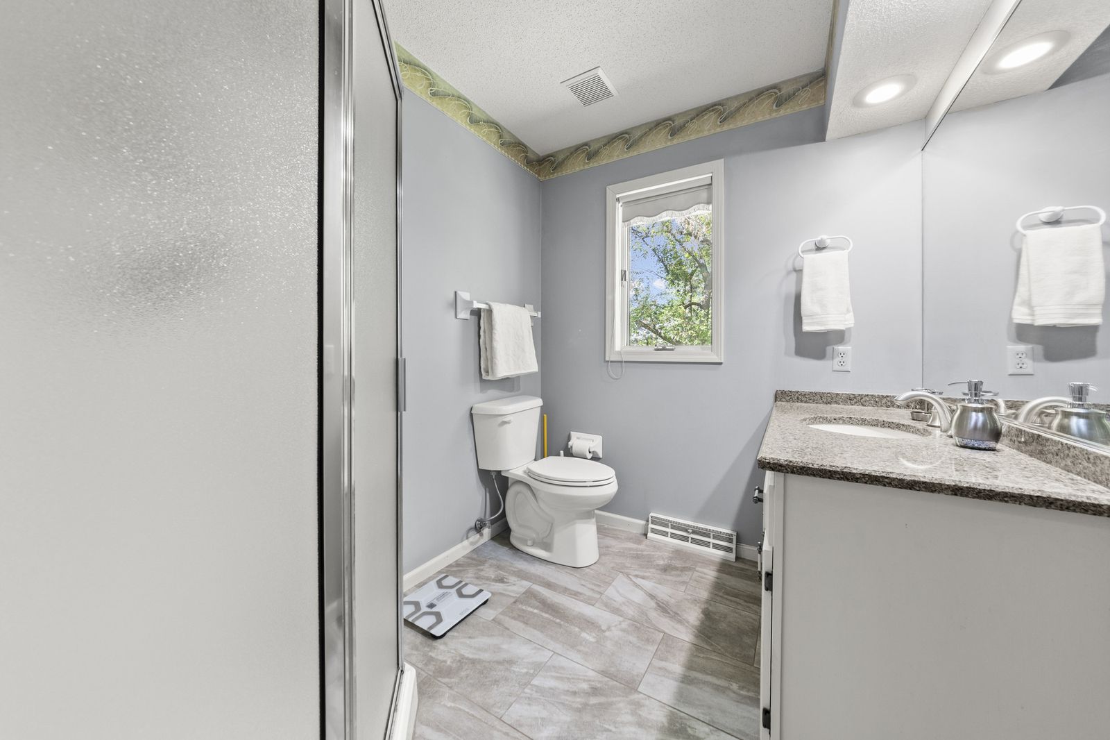 Photo of 500 Bohlken Drive, Hastings, MN 55033