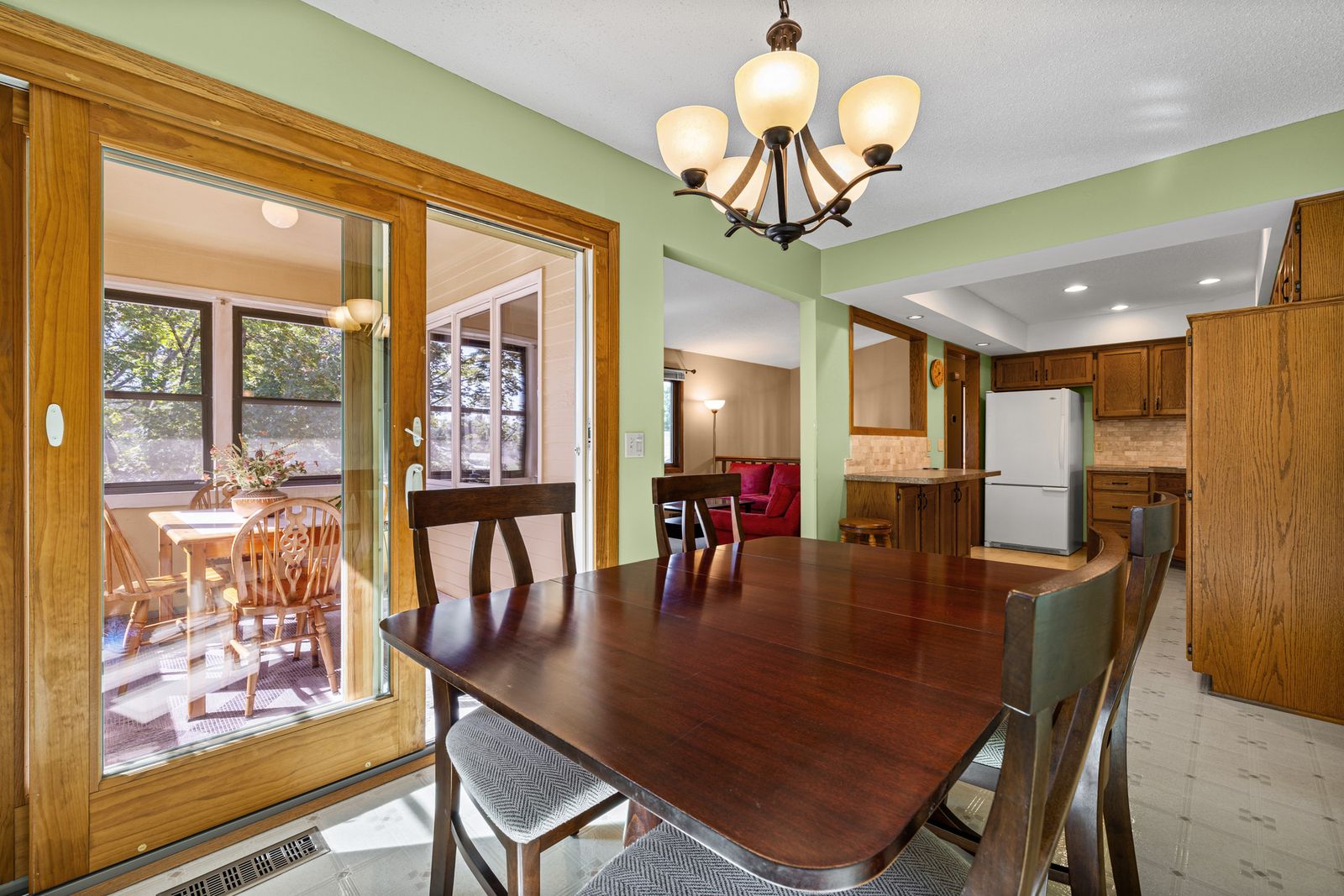 Photo of 5642 Chatsworth Street North, Shoreview, MN 55126